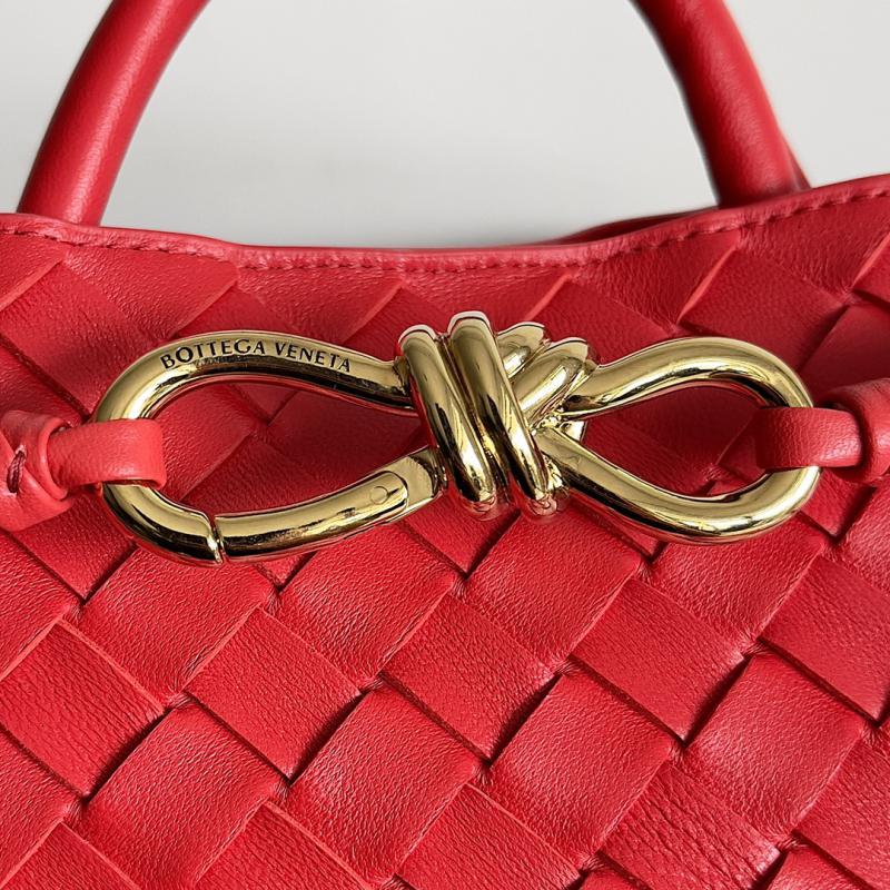 Bottega Veneta Small Andiamo Tote Bag B743568 Red