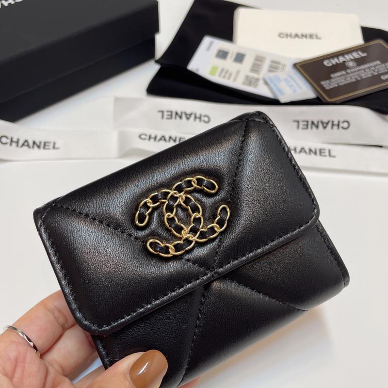 Chanel 19 Lambskin Wallet AP0956