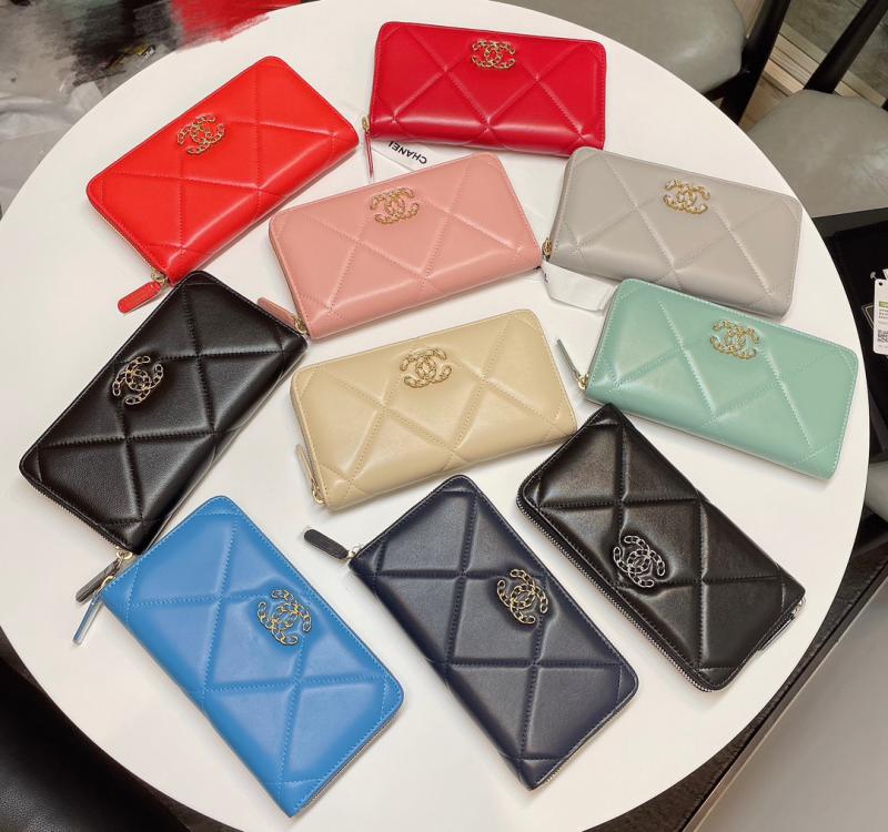 Chanel 19 Long Wallet AP0946