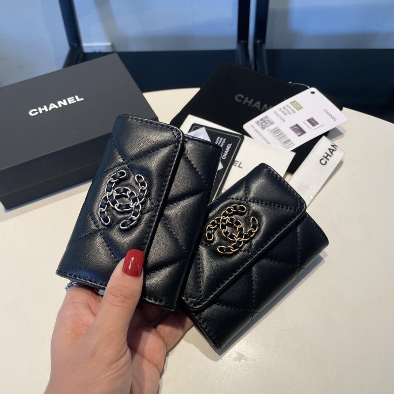 Chanel 19 Small Flat Wallet AP1790