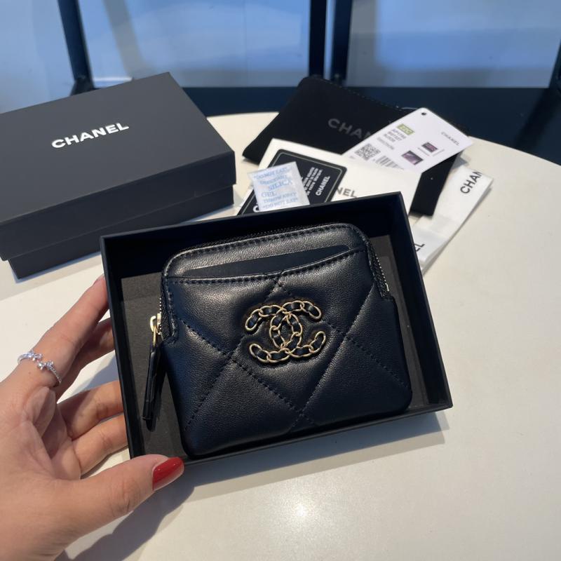 Chanel 19 Zipped Coin Purse AP2086