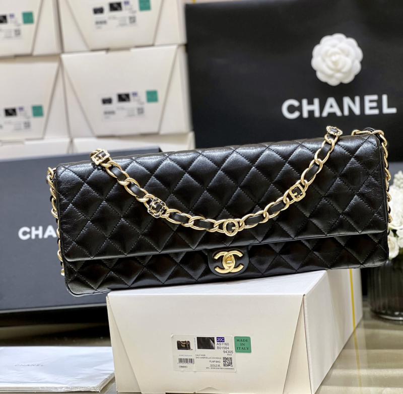 Chanel Maxi Clutch Bag AS5006