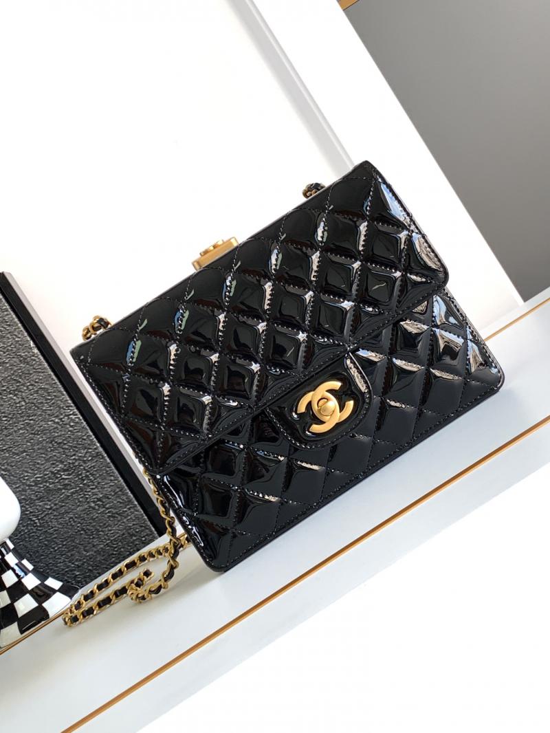 Chanel Patent Leather Shoulder Bag Black AS4479