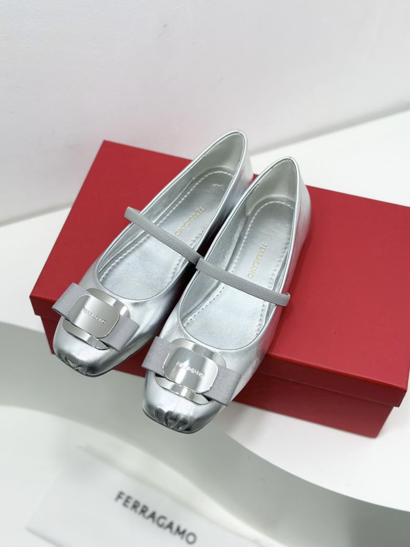 Ferragamo Pumps SFP82702