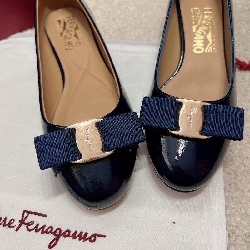 Ferragamo Pumps SFP82706