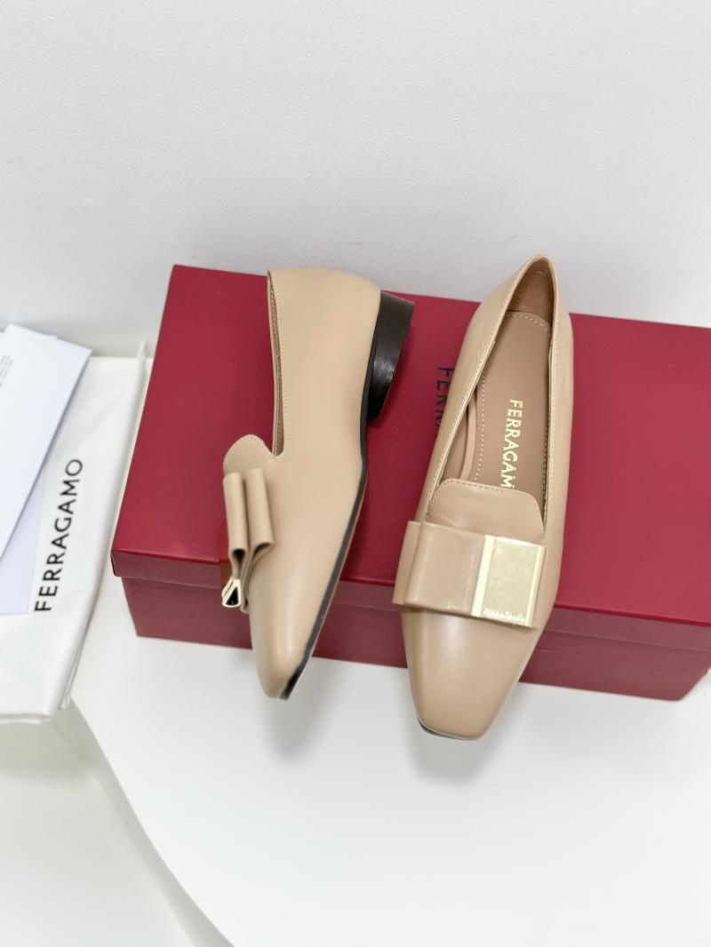 Ferragamo Pumps SFP82713