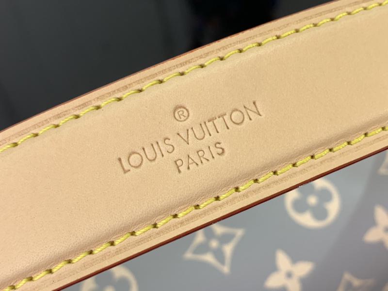 Louis Vuitton Side Trunk MM M12428