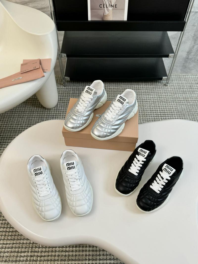 Miu Miu Sneakers SMS81601