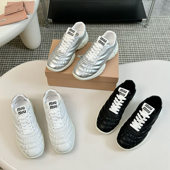 Miu Miu Sneakers SMS81601