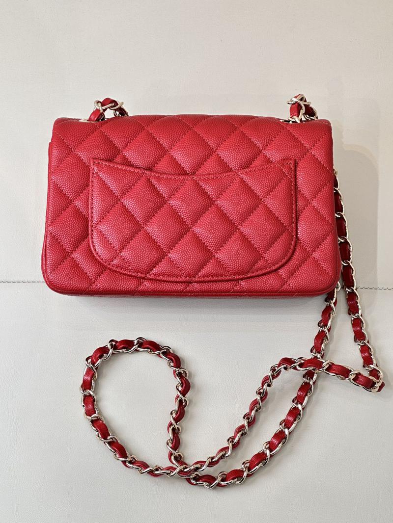 Small Chanel Grained Calfskin Flap Bag A01116 Red