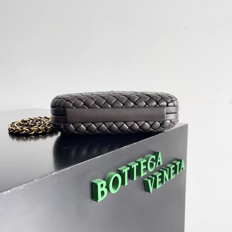 Bottega Veneta Knot With Chain 776662 Fondant