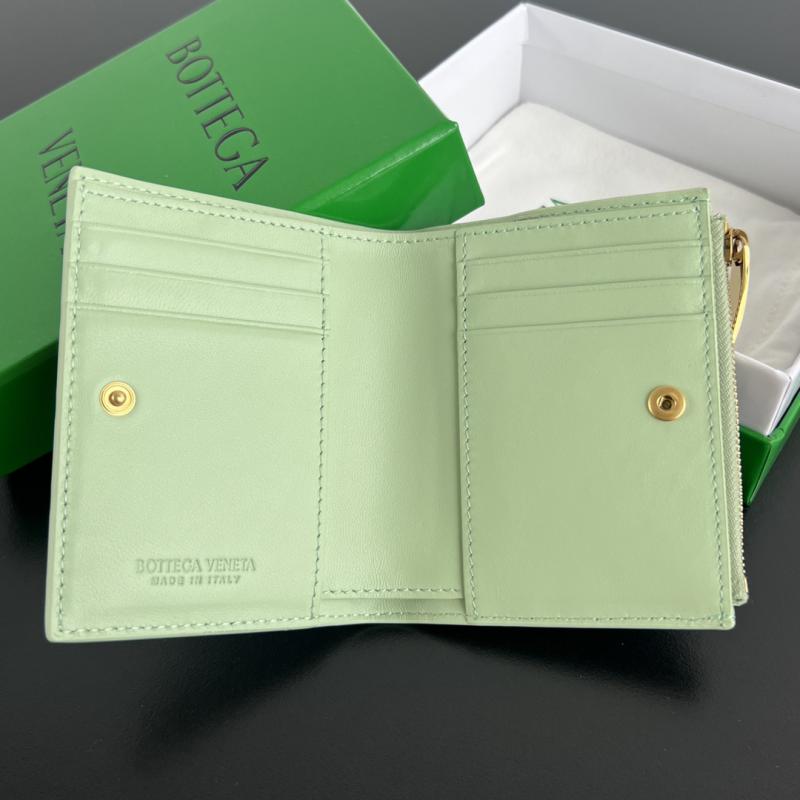 Bottega Veneta Small Intrecciato Bi-Fold Zip Wallet 742330 Light Green