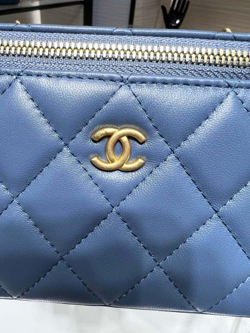 Chanel Clutch With Chain AP2303 Blue