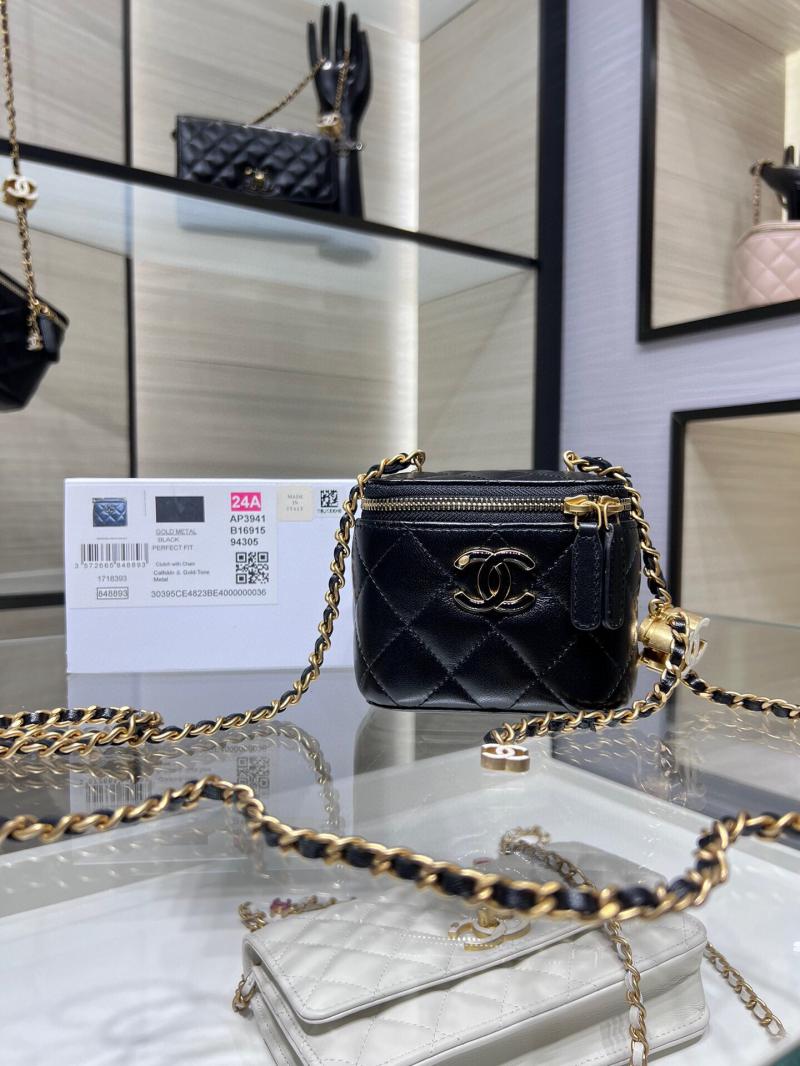 Chanel Clutch With Chain AP3941 Black