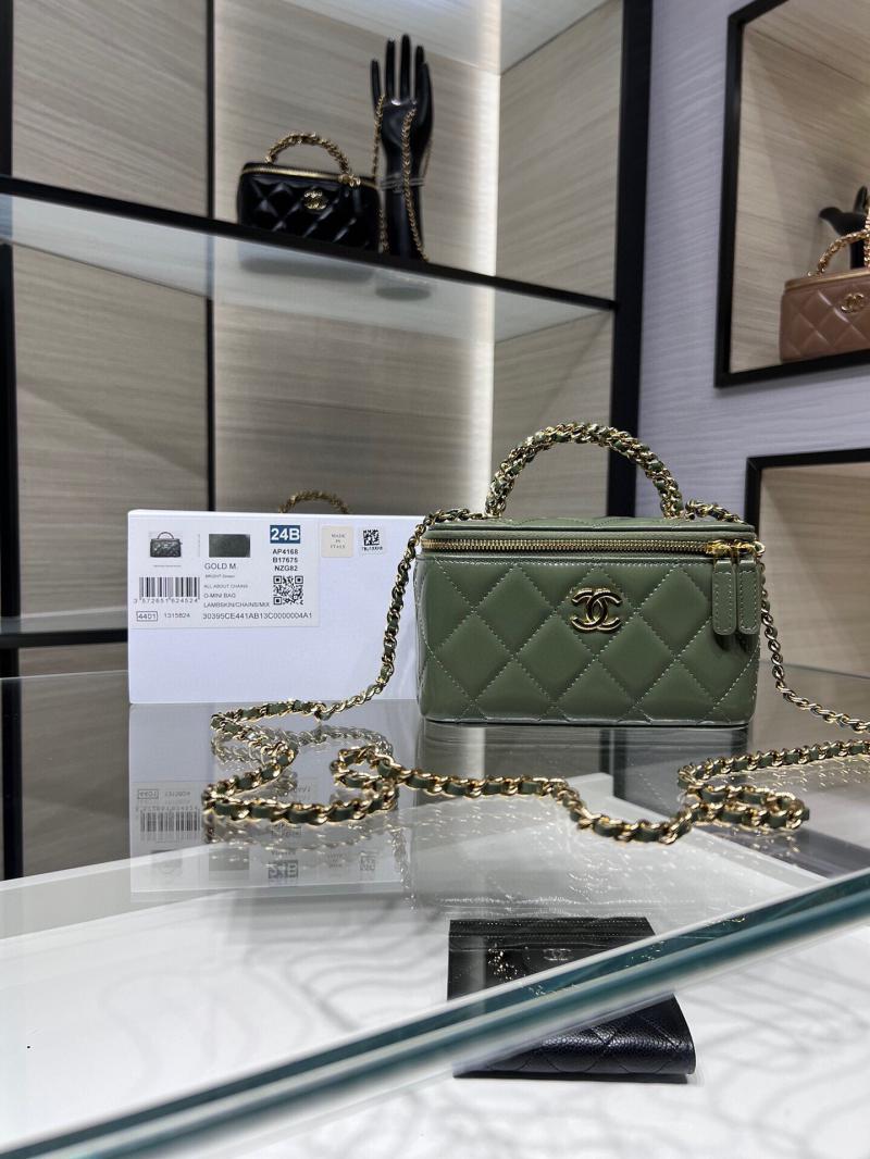 Chanel Clutch With Chain AP4168 Green