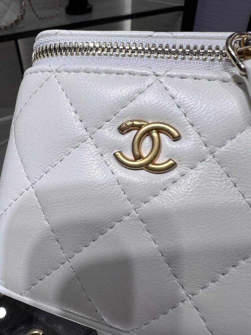 Chanel Mini Vanity Case AP1147 White