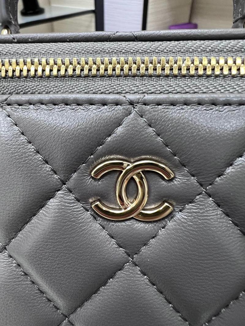 Chanel Vanity Case With Chain AP2199 Grey