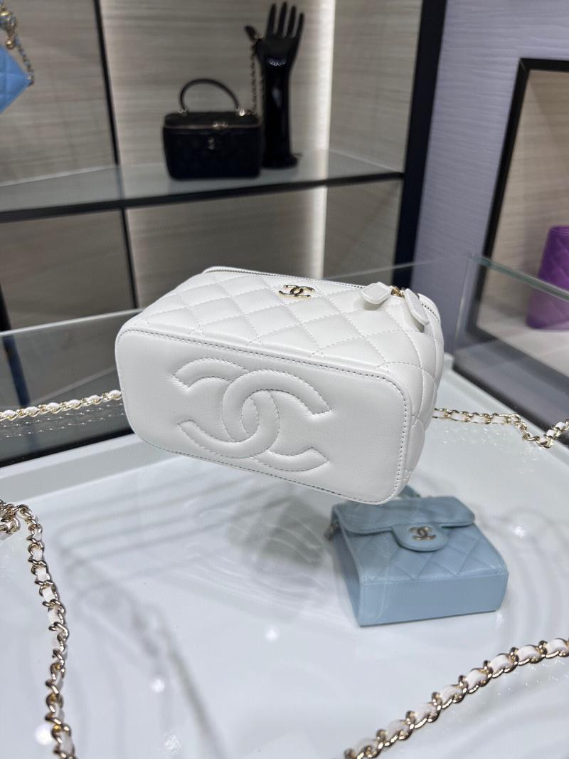 Chanel Vanity Case With Chain AP2199 White