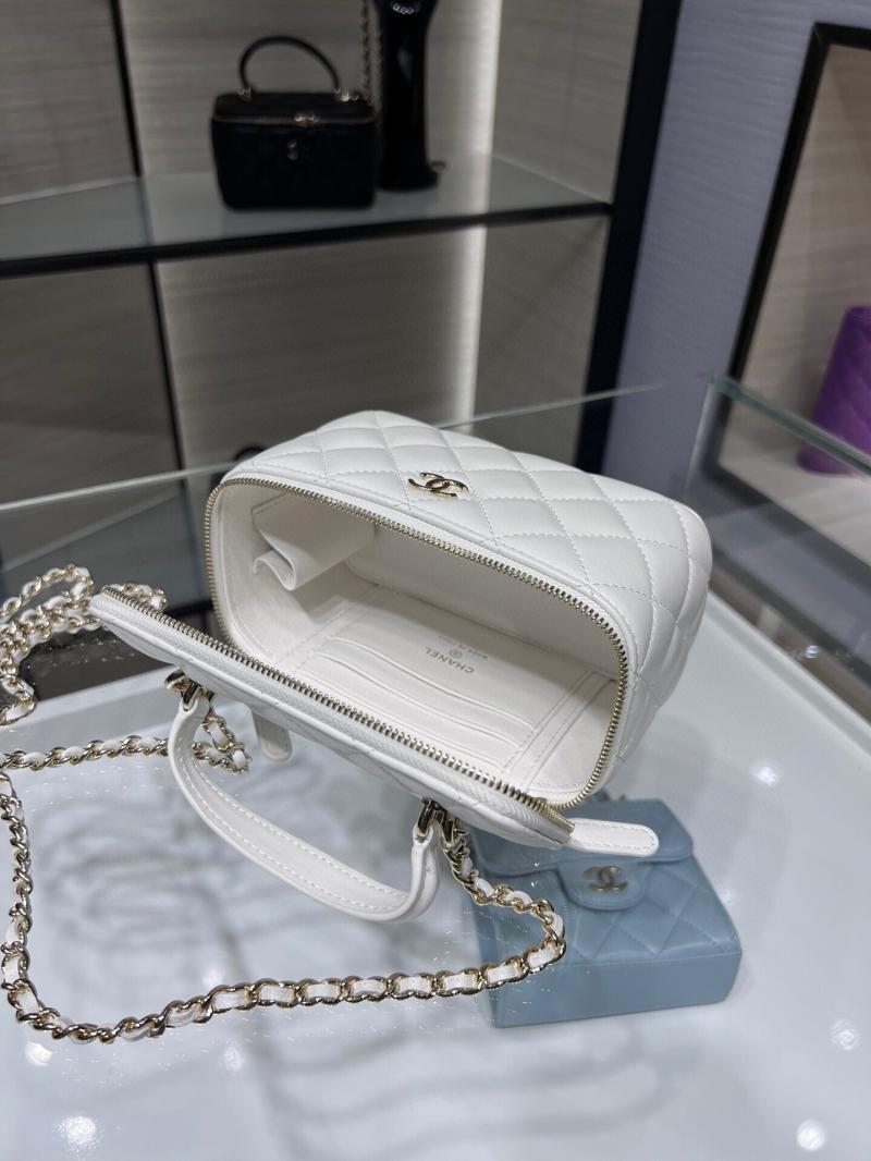 Chanel Vanity Case With Chain AP2199 White