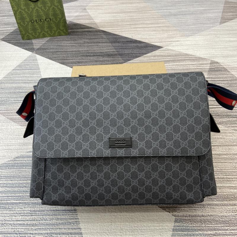 Gucci GG Supreme Medium Diaper Bag 211131 Black