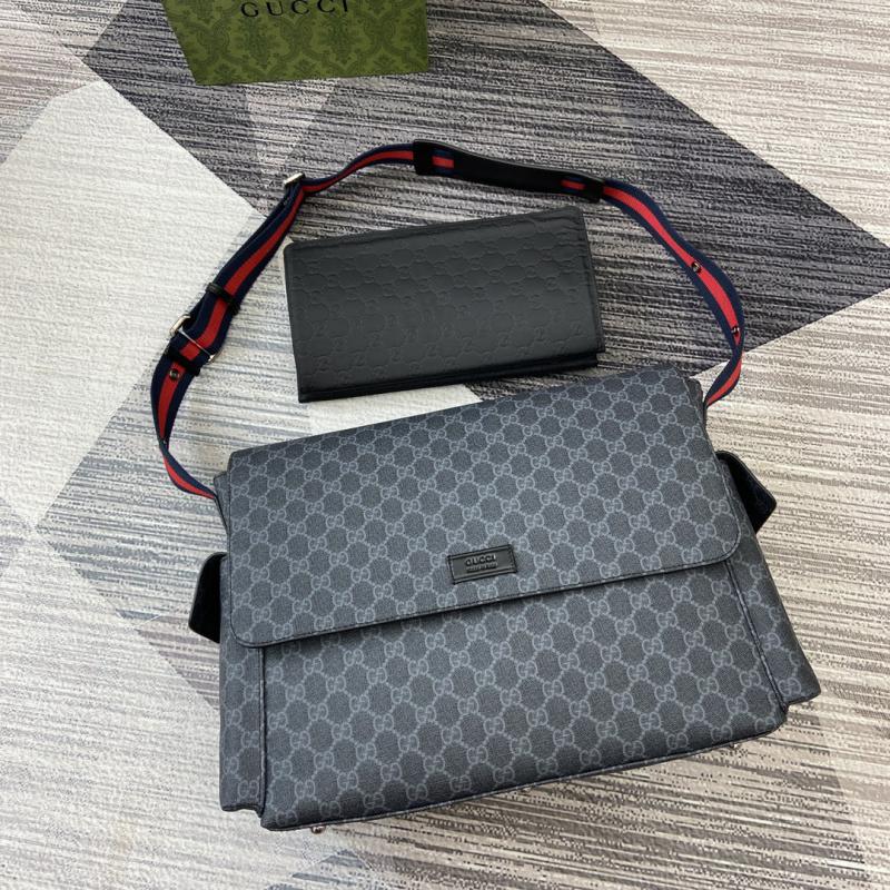 Gucci GG Supreme Medium Diaper Bag 211131 Black