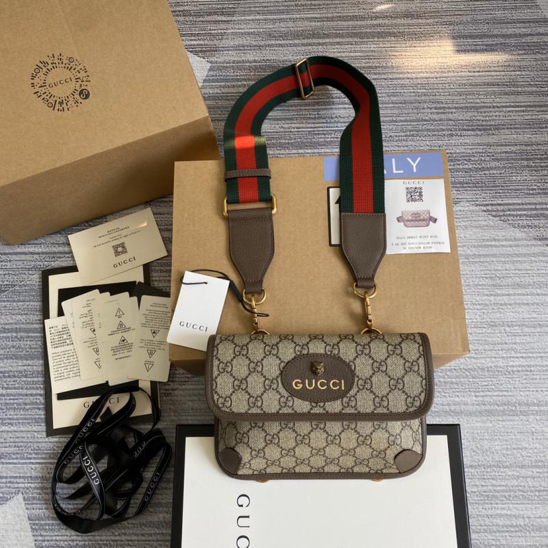 Gucci GG Supreme Messenger Bag 489617