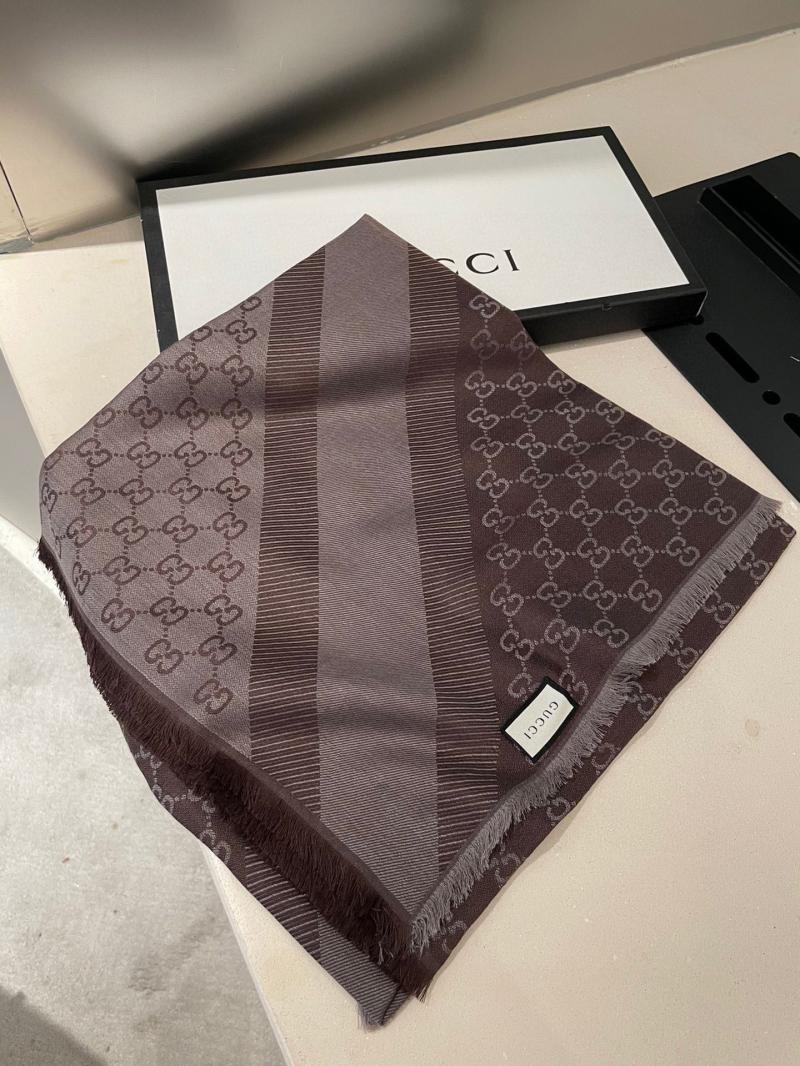 Gucci Scarf SGS90102