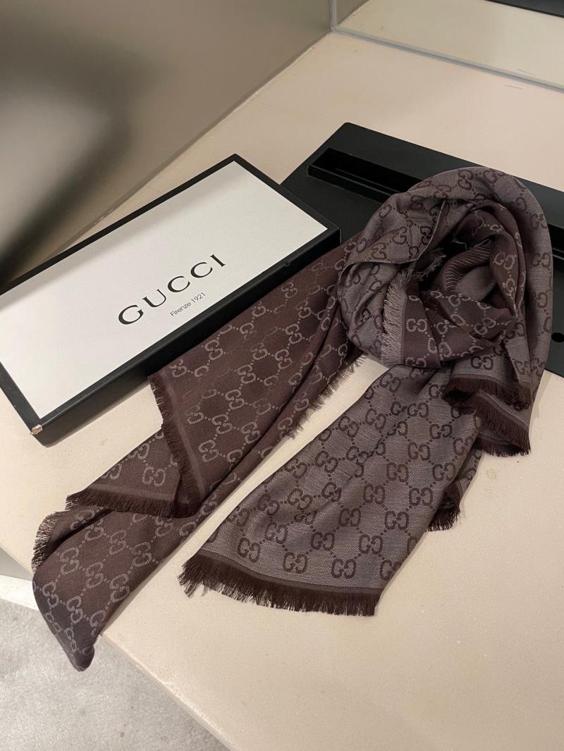 Gucci Scarf SGS90102