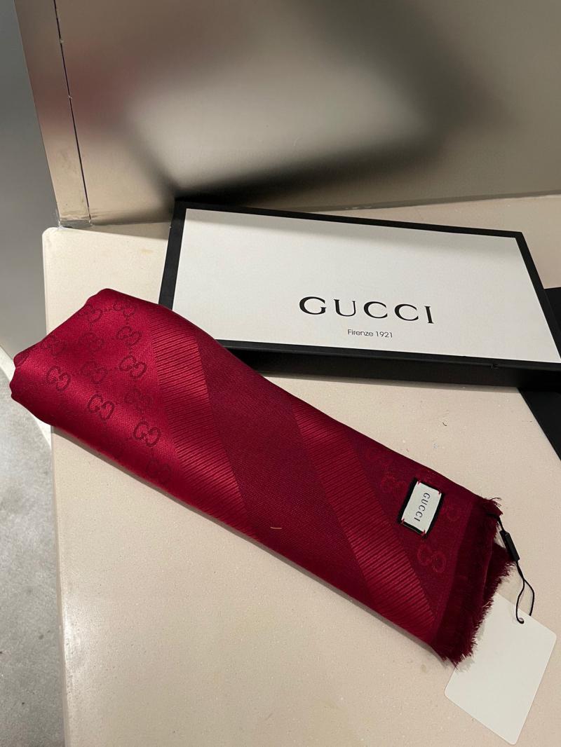 Gucci Scarf SGS90103