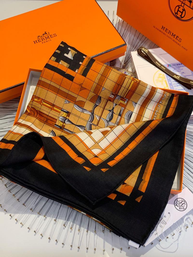 Hermes Scarf SHS90111