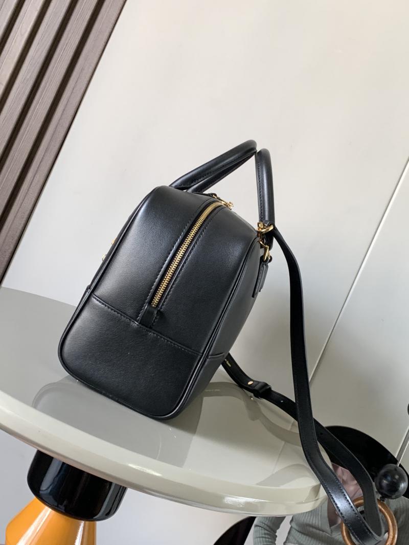 Loewe Amazona 28 Nappa Calfskin Bag L9080 Black