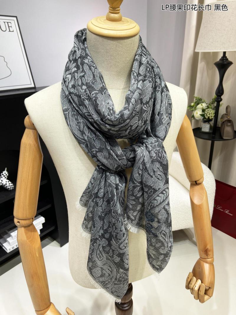 Loro Piana Scarf SLPS90111