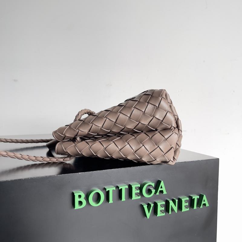 Bottega Veneta East-West Andiamo 754990 Khaki