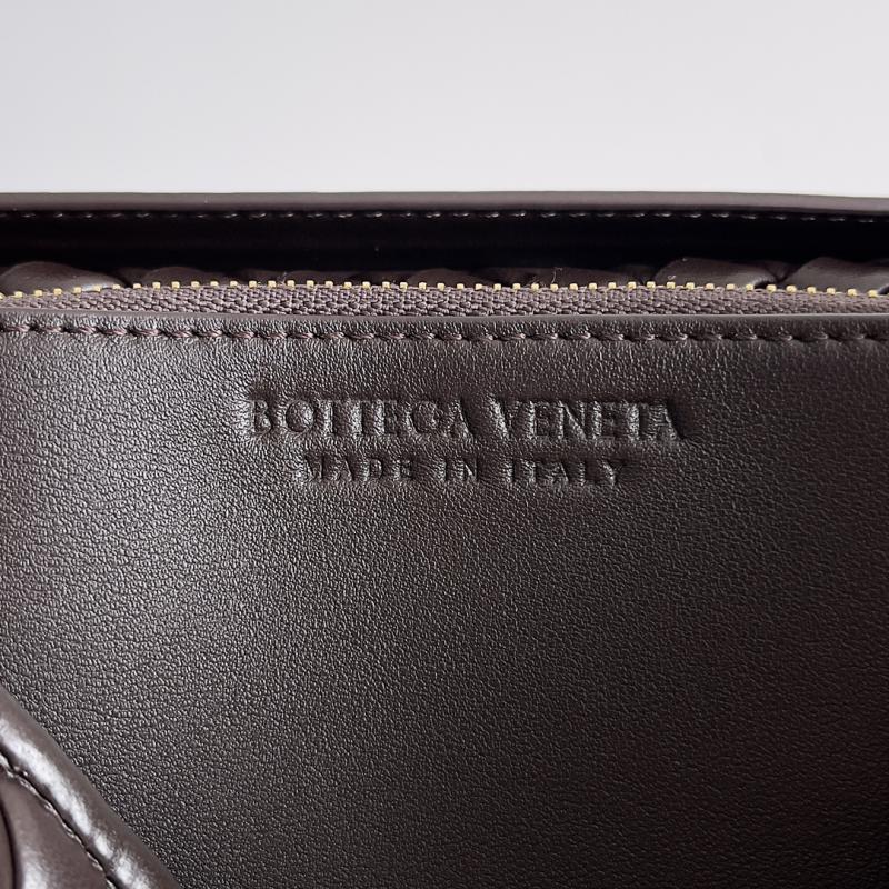 Bottega Veneta Patti Top Handle Bag 776783 Fondant