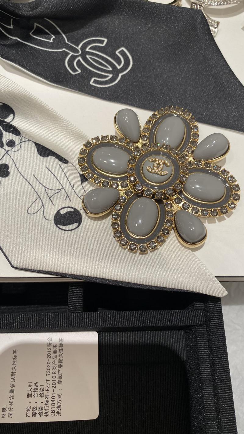 Chanel Brooch CB92606