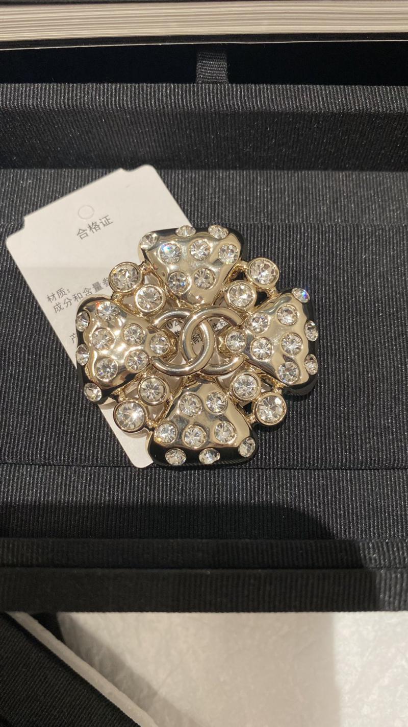 Chanel Brooch CB92607