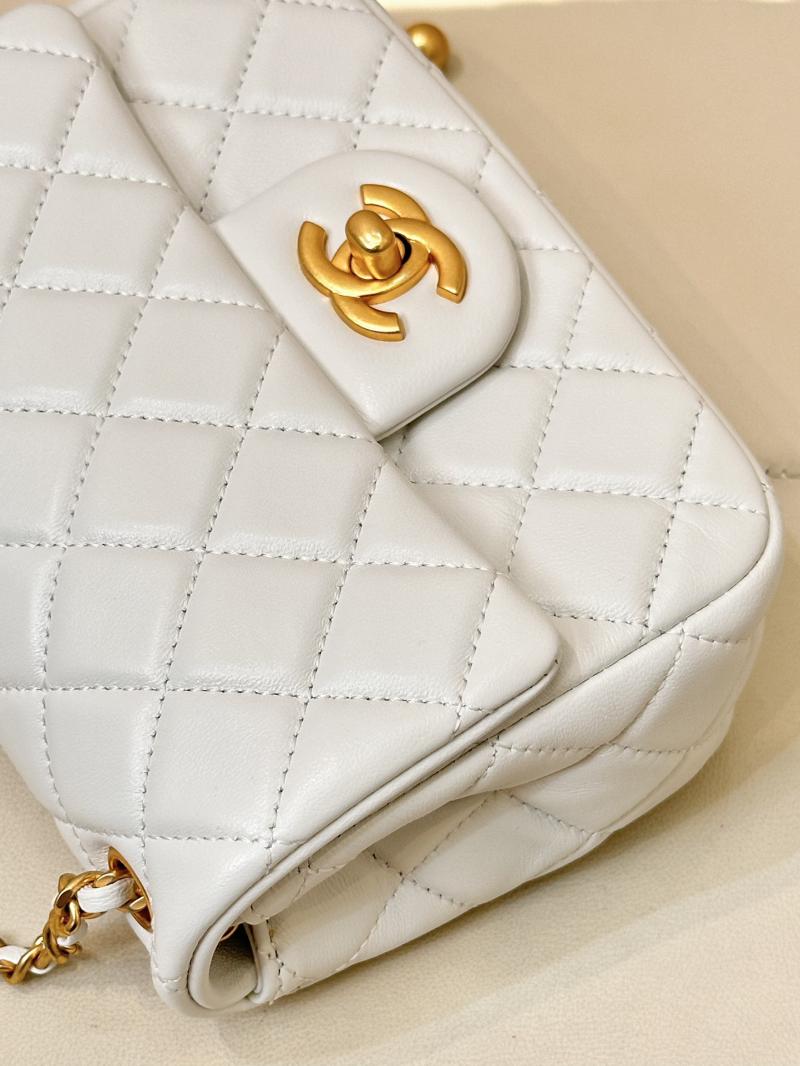 Chanel Lambskin Flap Bag AS1786 White