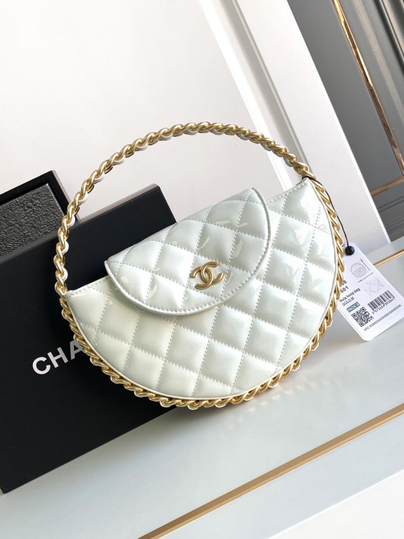 Chanel Patent Leather Clutch White AP3585