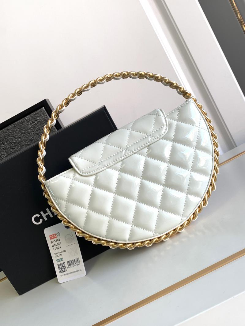 Chanel Patent Leather Clutch White AP3585