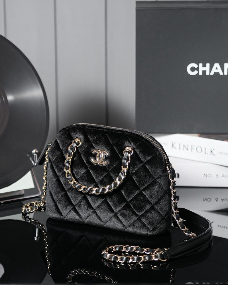 Chanel Velvet Small Tote Black AS5130