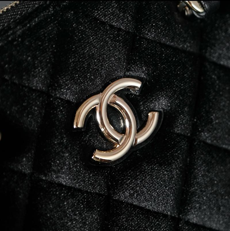 Chanel Velvet Small Tote Black AS5130