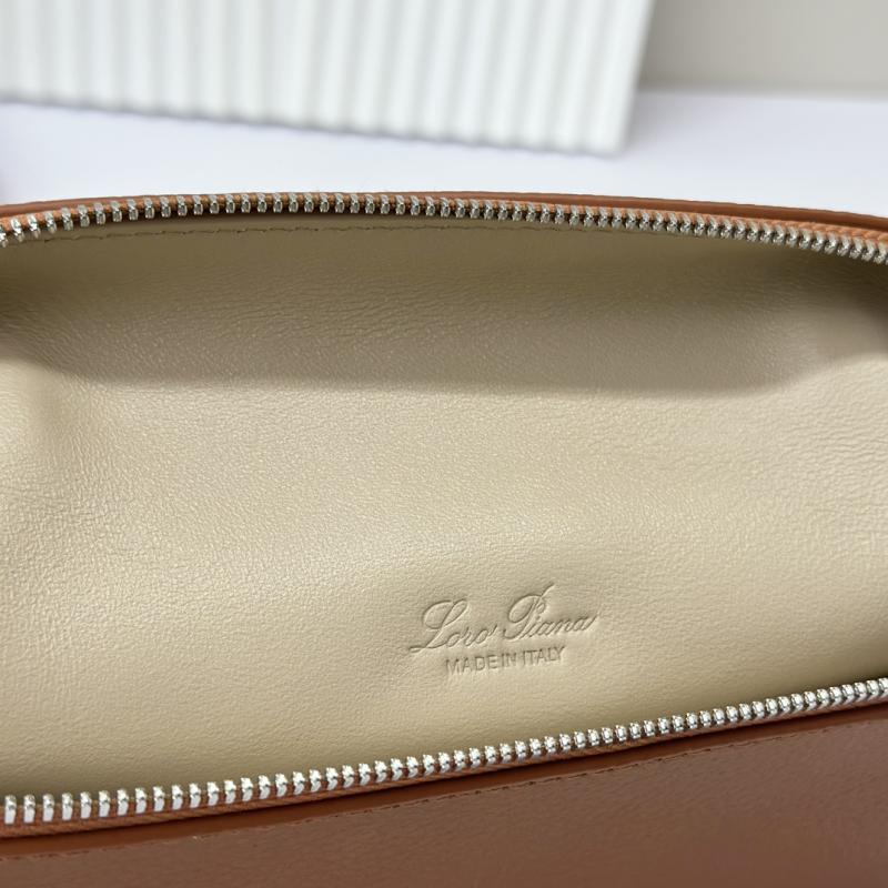 Loro Piana Extra Pocket Pouch L19 LP404624