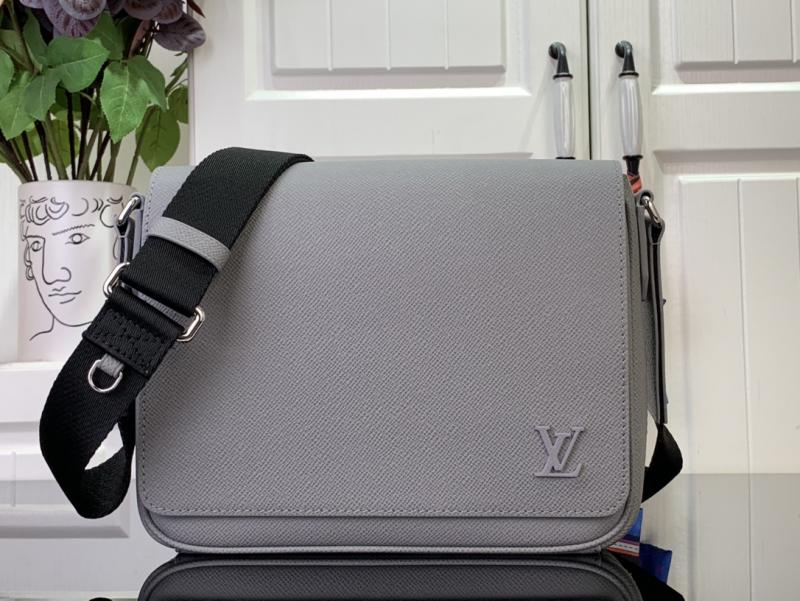 Louis Vuitton District PM Grey M30851