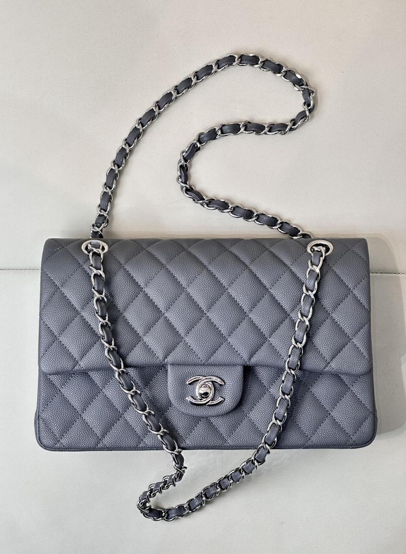 Medium Chanel Grained Calfskin Flap Bag A01112 Grey