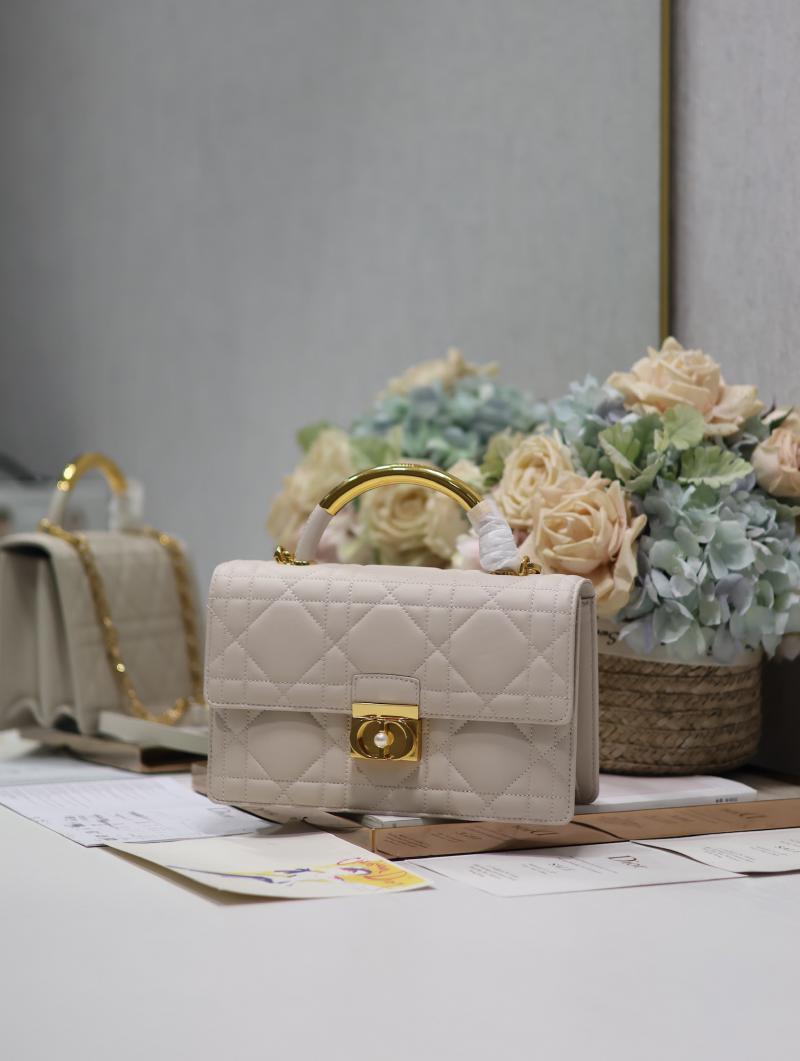 Medium Dior Ange Bag M4402 Light Beige