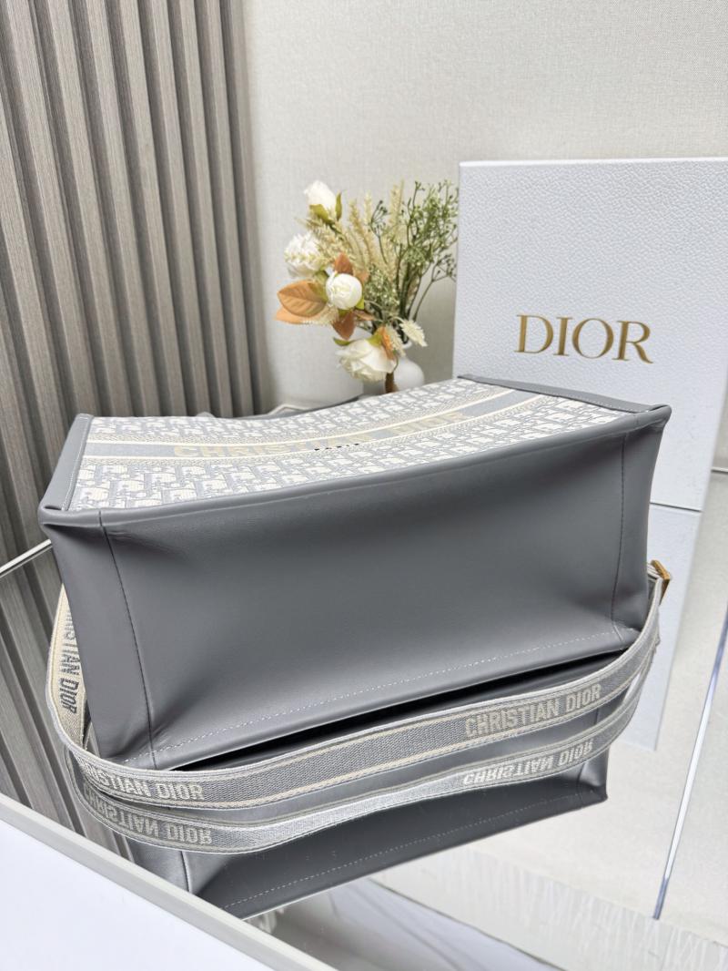 Medium Dior Book Tote Grey M1324