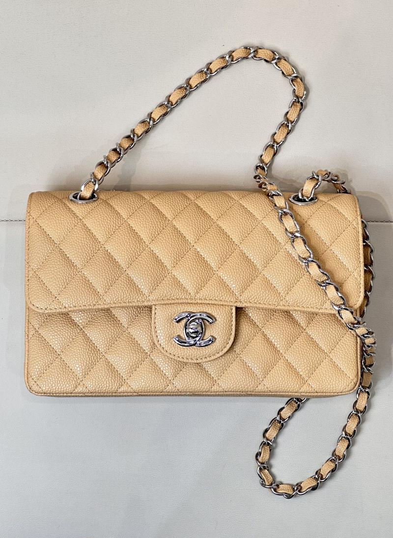 Small Chanel Grained Calfskin Flap Bag A01117 Beige