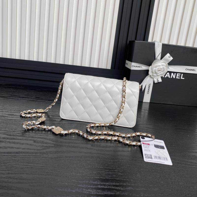 Chanel Clutch With Chain AP4300 White