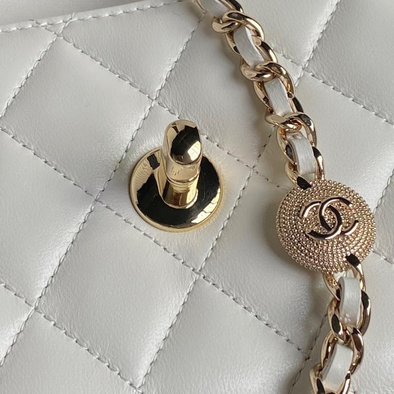 Chanel Clutch With Chain AP4300 White