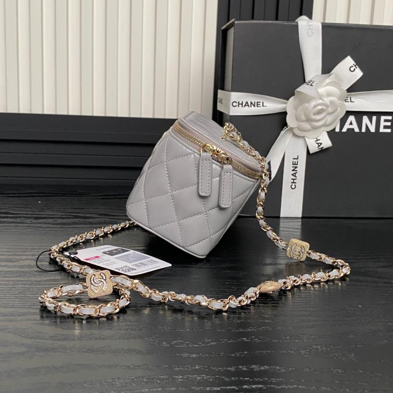 Chanel Clutch with Chain AP4301 Grey